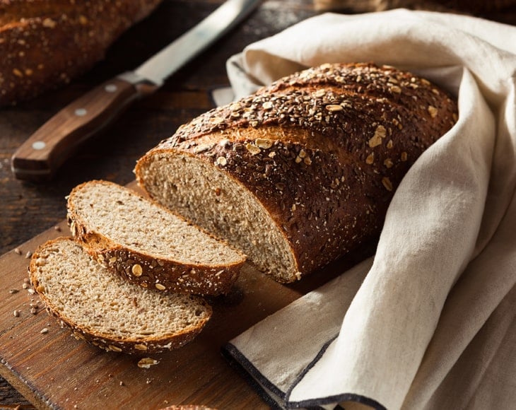 homemade-bread-whole-wheat-flour-min