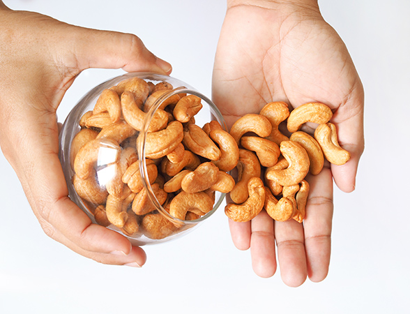 Benefits of Eating Cashew Nuts During Pregnancy