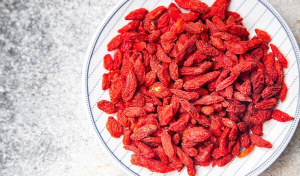 Healthy Eating: How to Dry, Use, and Enjoy Goji Berries – Healthy Blog