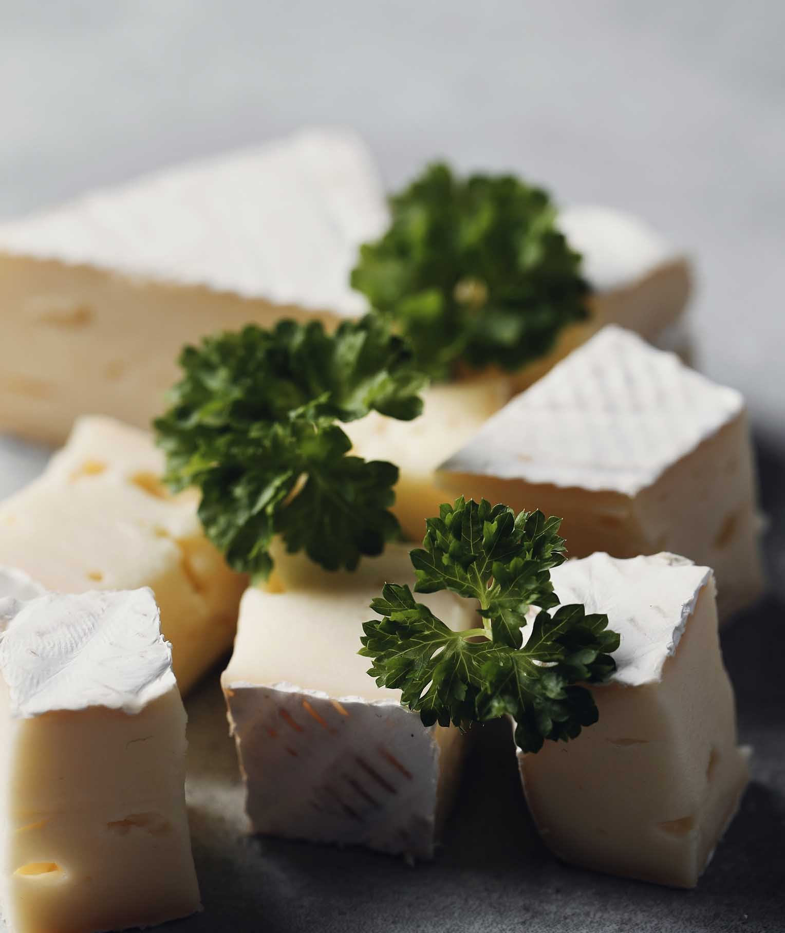 A Complete Guide to Vegetarian Cheese: Benefits, Recipes, Tips