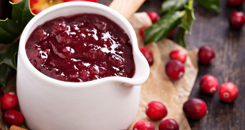 Cranberry Sauce with Dried Figs