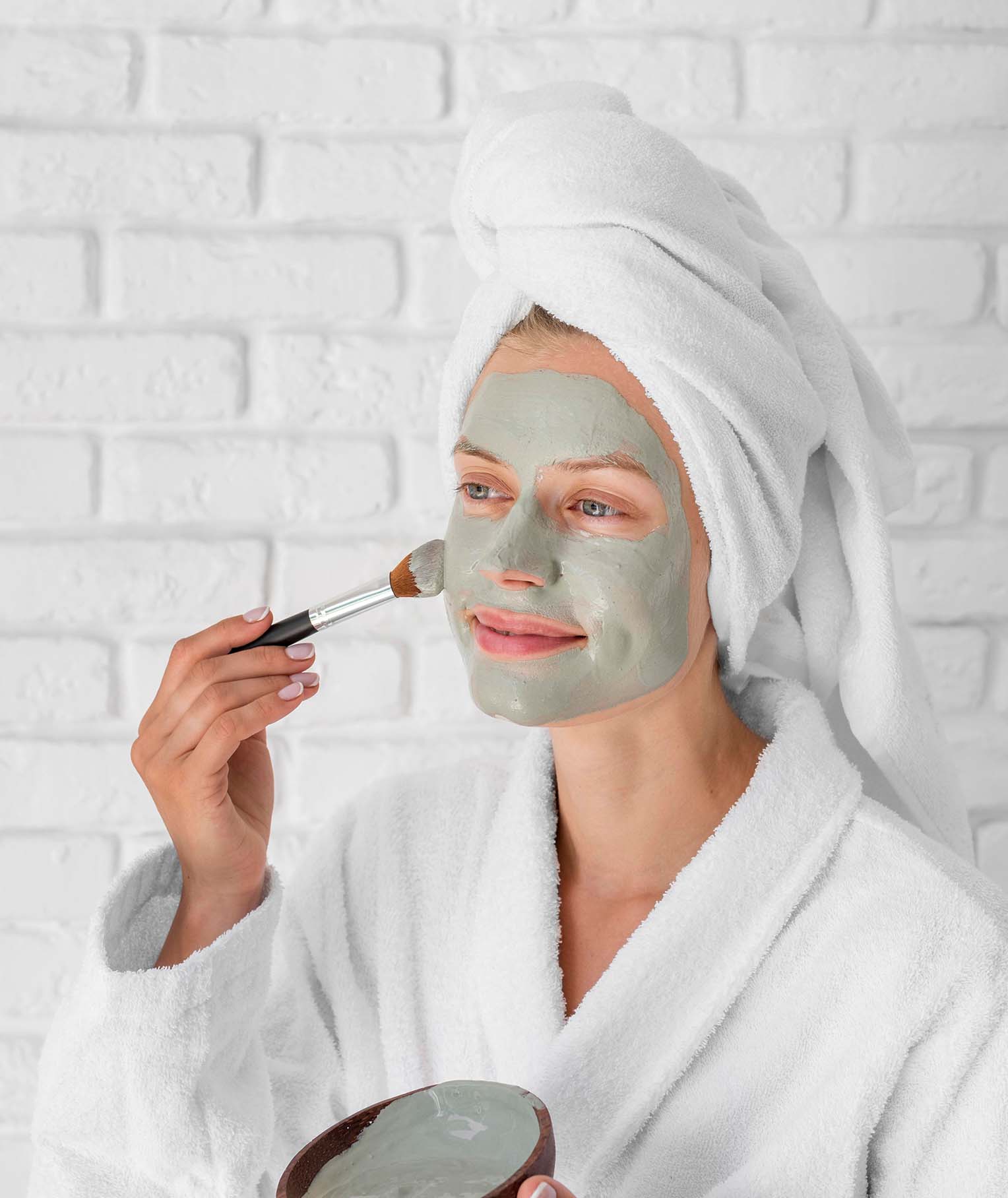 5 Simple Recipes for Great Homemade Face Masks and Scrubs