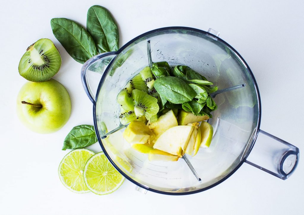 Spinach and Kiwi Green Smoothie