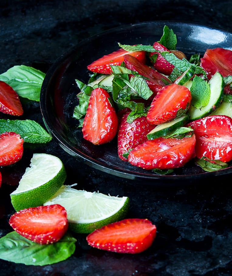 Low Calorie Strawberry Cucumber Salad