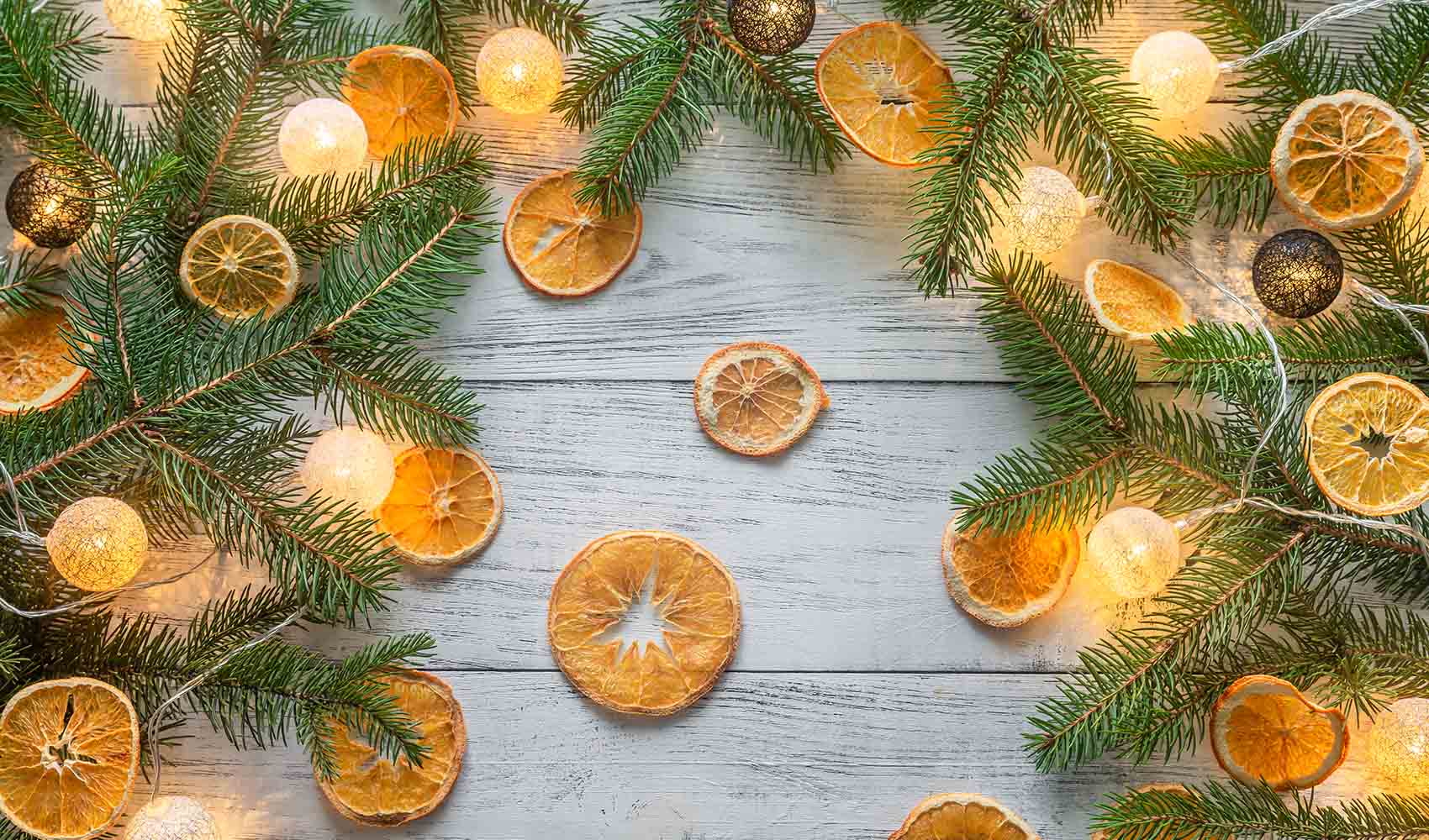 How To Make a Dried Fruit Christmas Garland