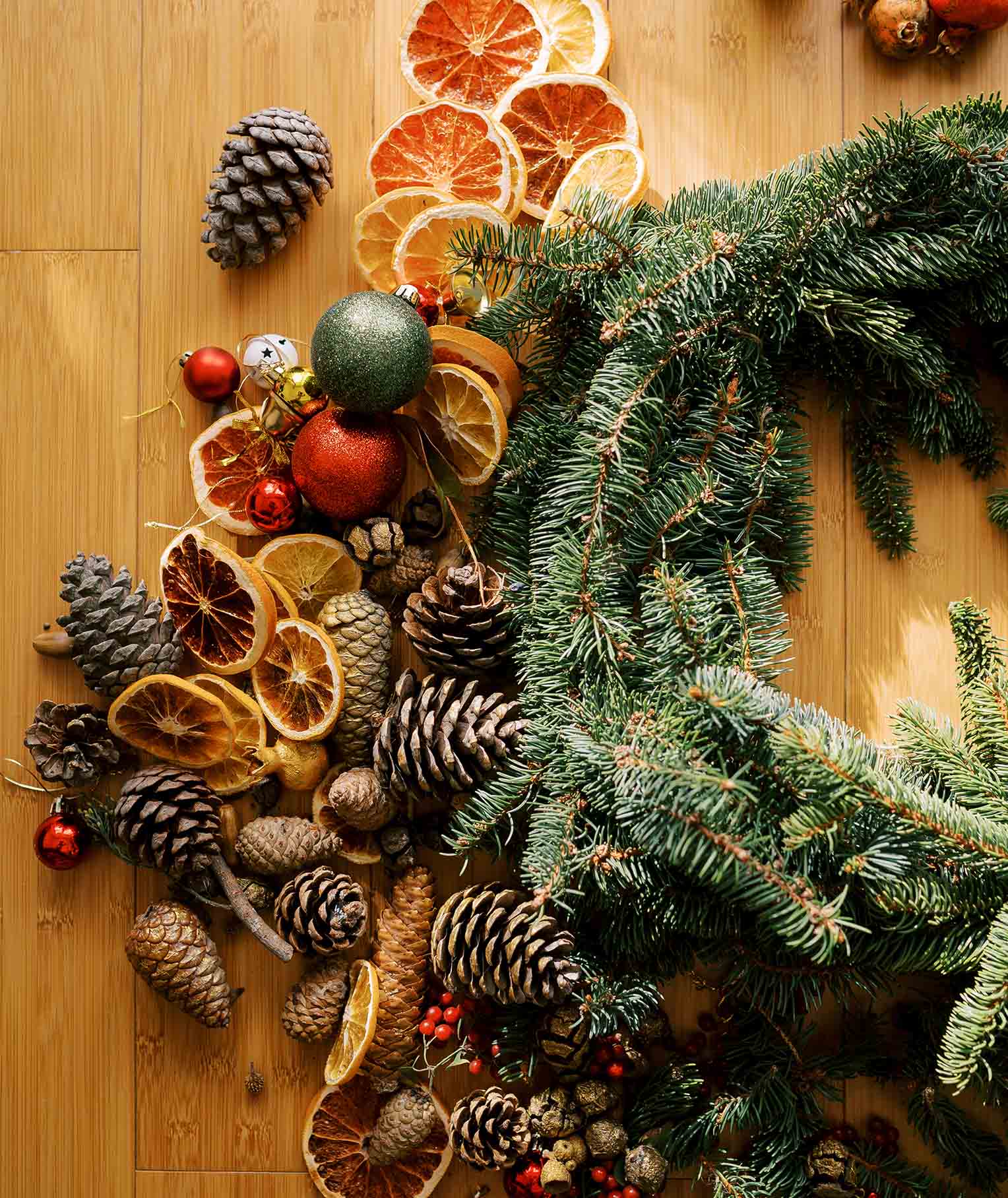 How To Make a Dried Fruit Christmas Garland