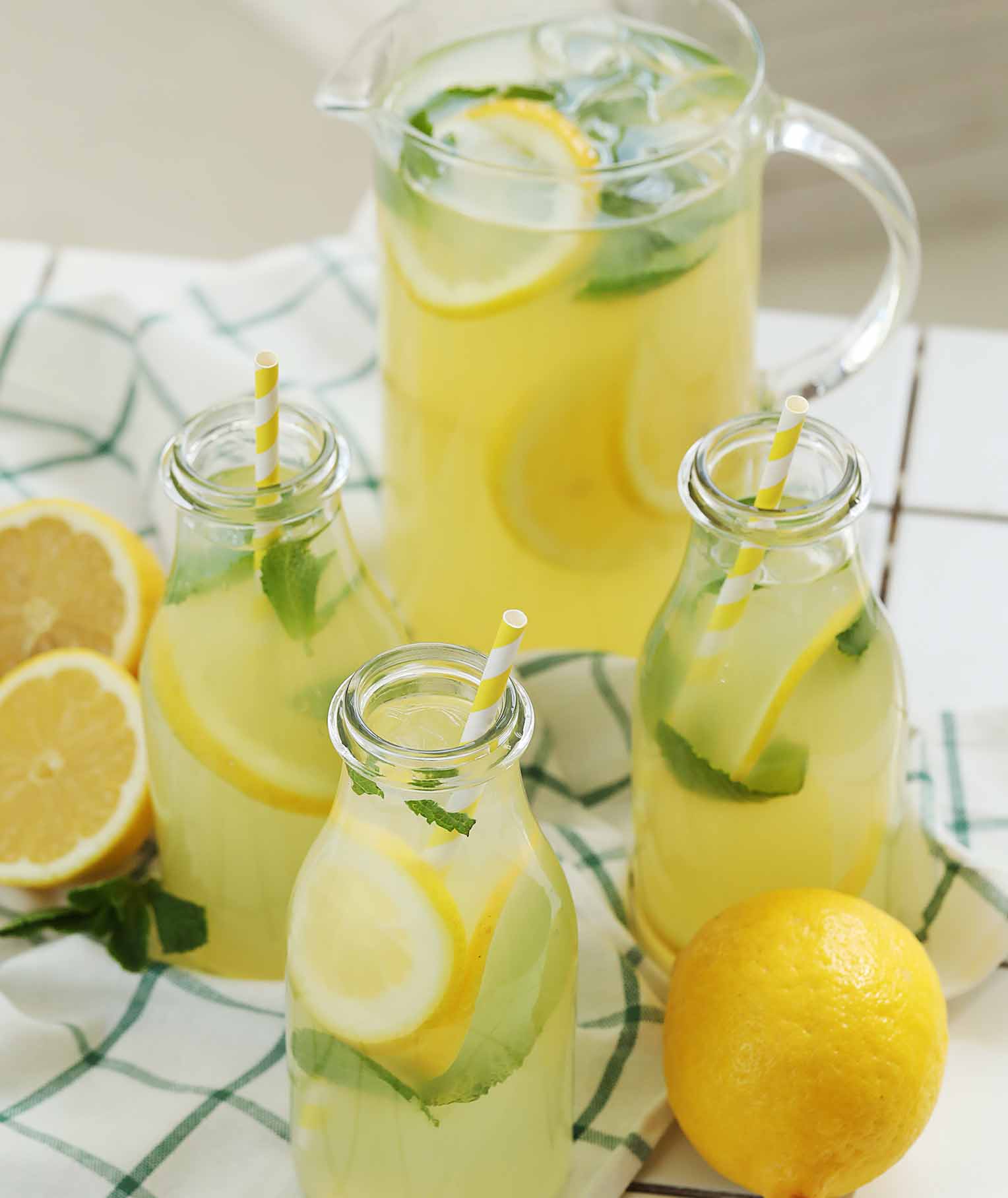 Easy Ways to Make Homemade Lemonade