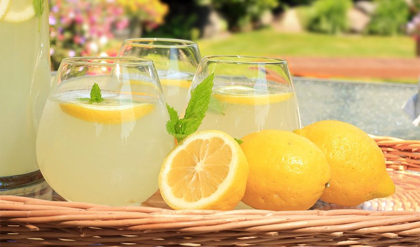 How long does homemade lemonade last