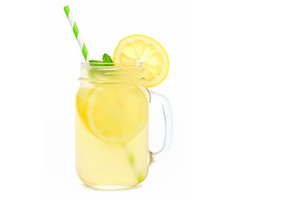 Easy Ways to Make Homemade Lemonade