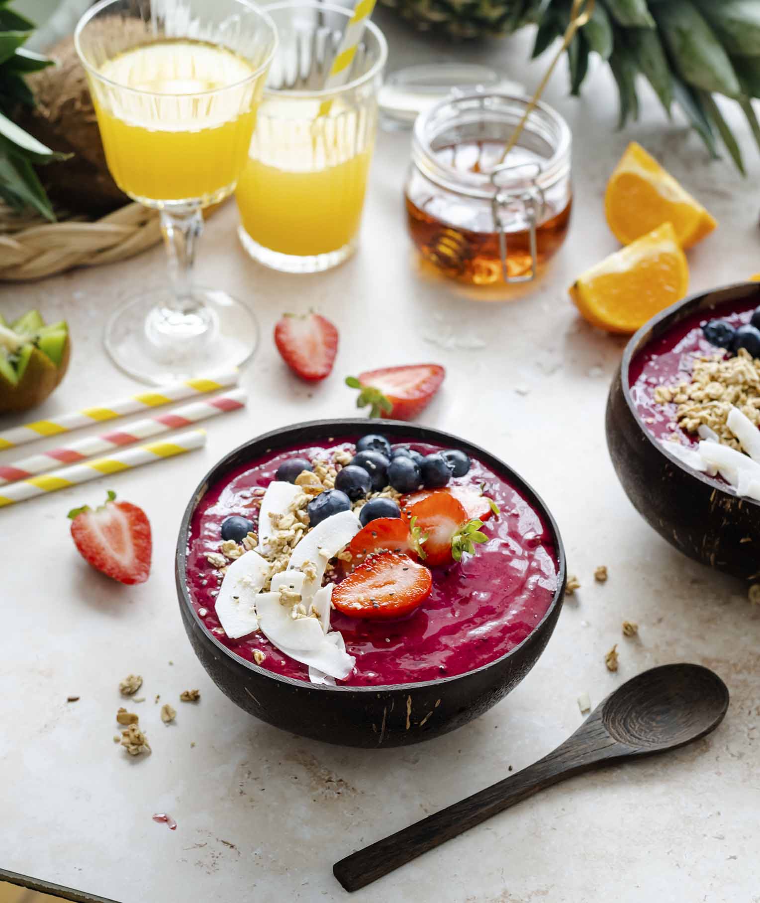 5 Delicious and Antioxidant Packed Smoothie Breakfast Bowls