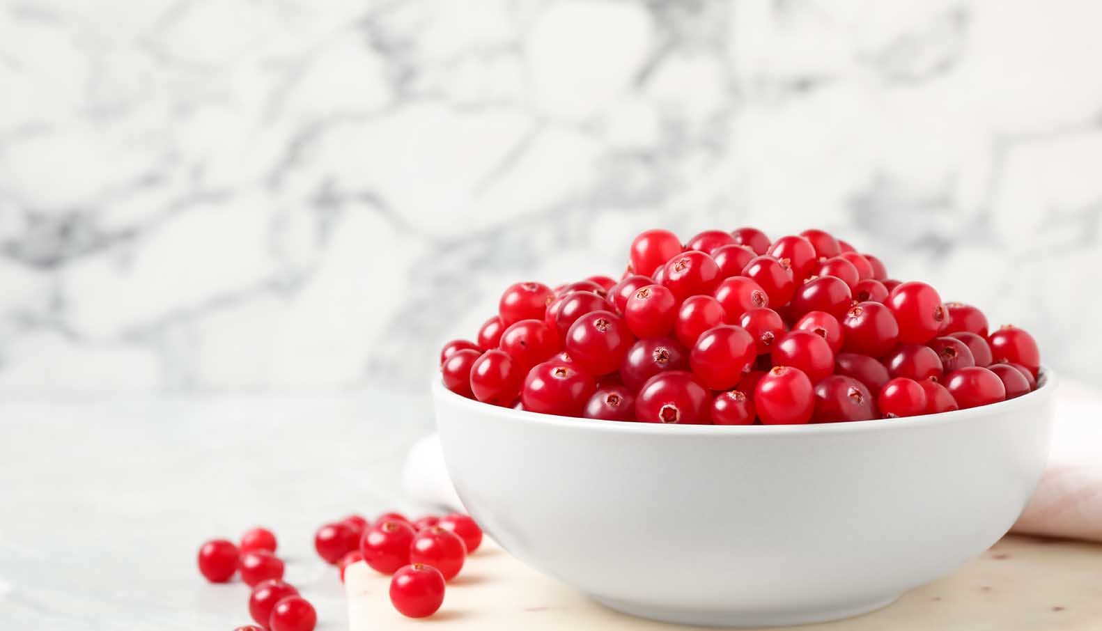 Cranberries-Nutrition-Facts-amp_-Healthy-Reasons-To-Eat-More-1