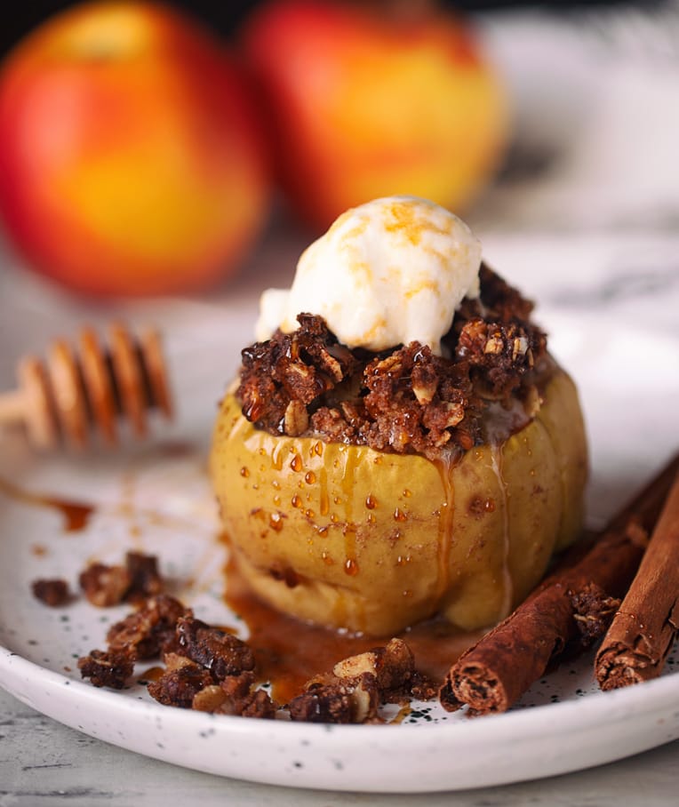 Cinnamon Streusel Baked Apples – Healthy Blog