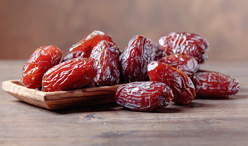 medjool-dates-vs-noor-deglet-dates-healthy-blog