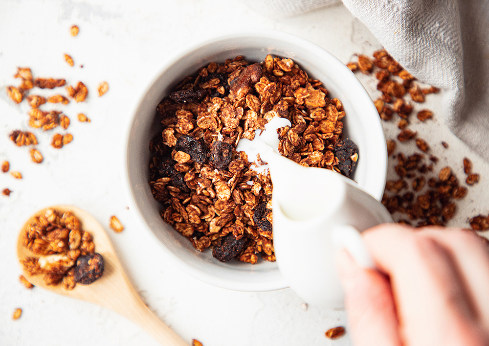 chocolate kamut granola