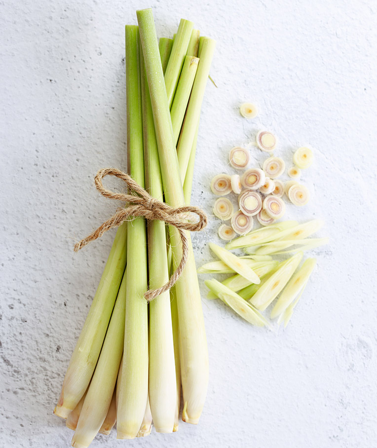 Lemongrass: Benefits, Uses, Side Effects, and Recipes