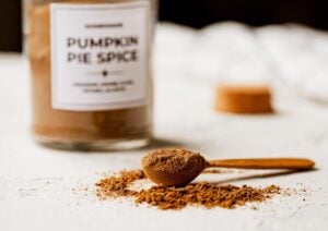 homemade-pumpkin-pie-spice-3