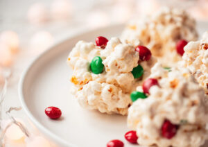 christmas-popcorn-balls-2