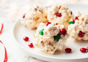 christmas-popcorn-balls-4