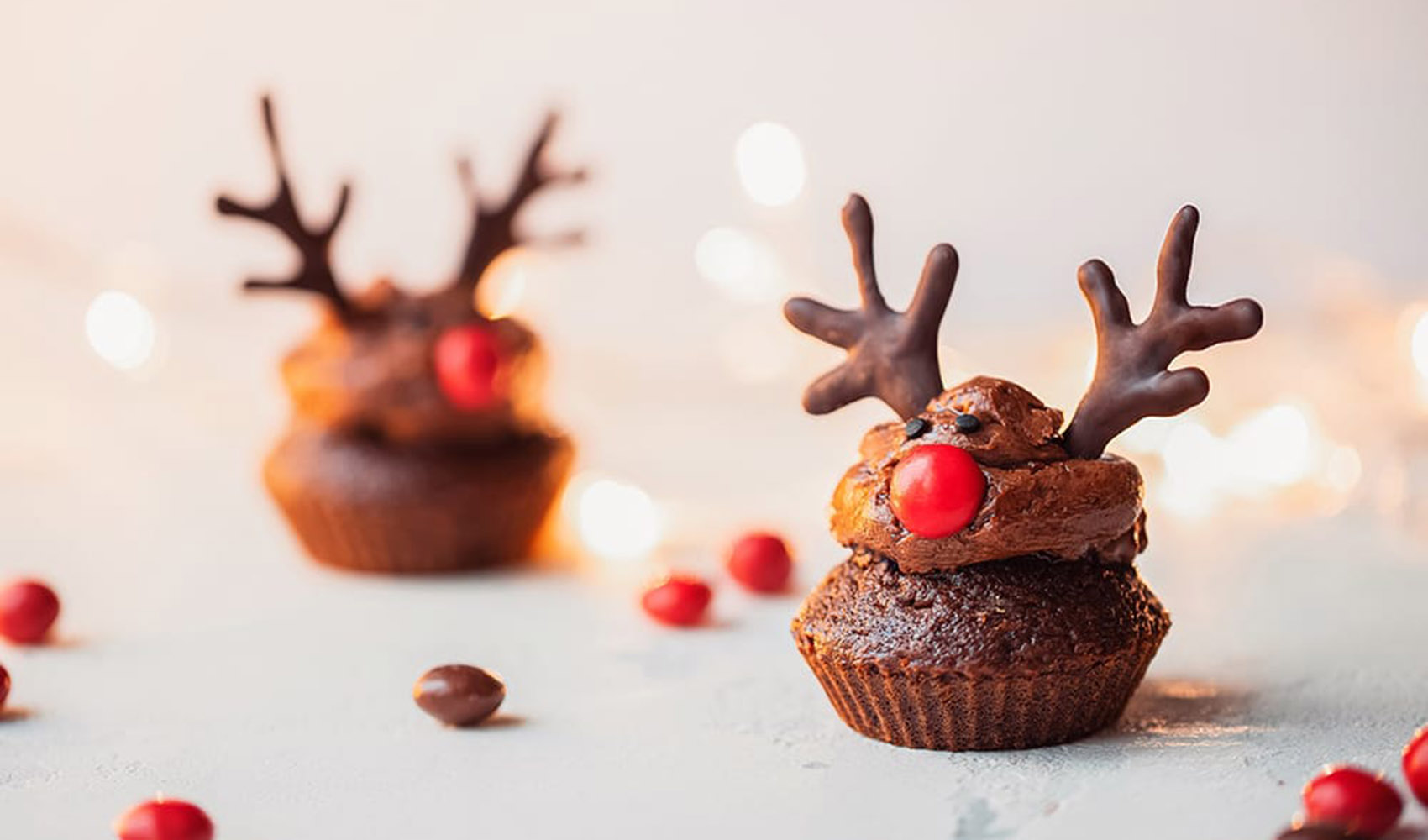 christmas-reindeer-cupcakes