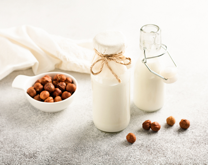 homemade-nut-milk-with-organic-hazelnuts