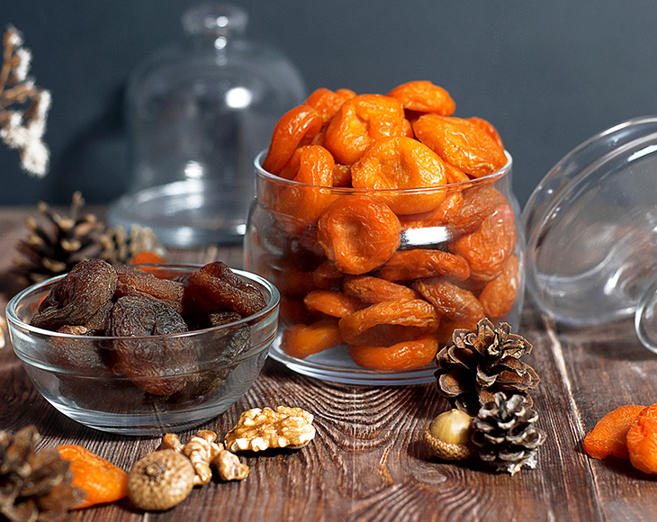 conventional-dried-apricots