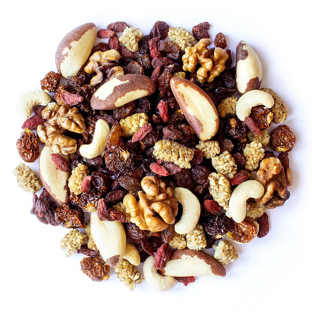 Organic-Raw-Nut-and-Berry-Trail-Mix-min