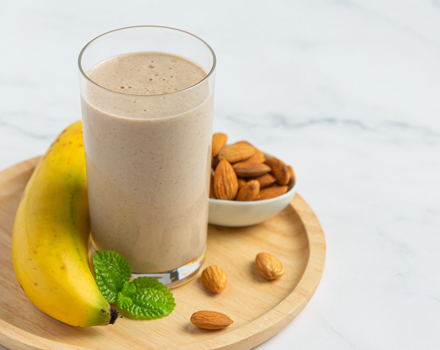 banana-almond-smoothie-with-organic-ripe-banana-powder