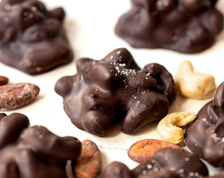 caramelized-cacao-bean-and-cashew-clusters3