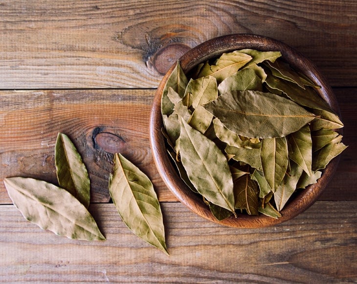 Organic Whole Bay Leaves on table