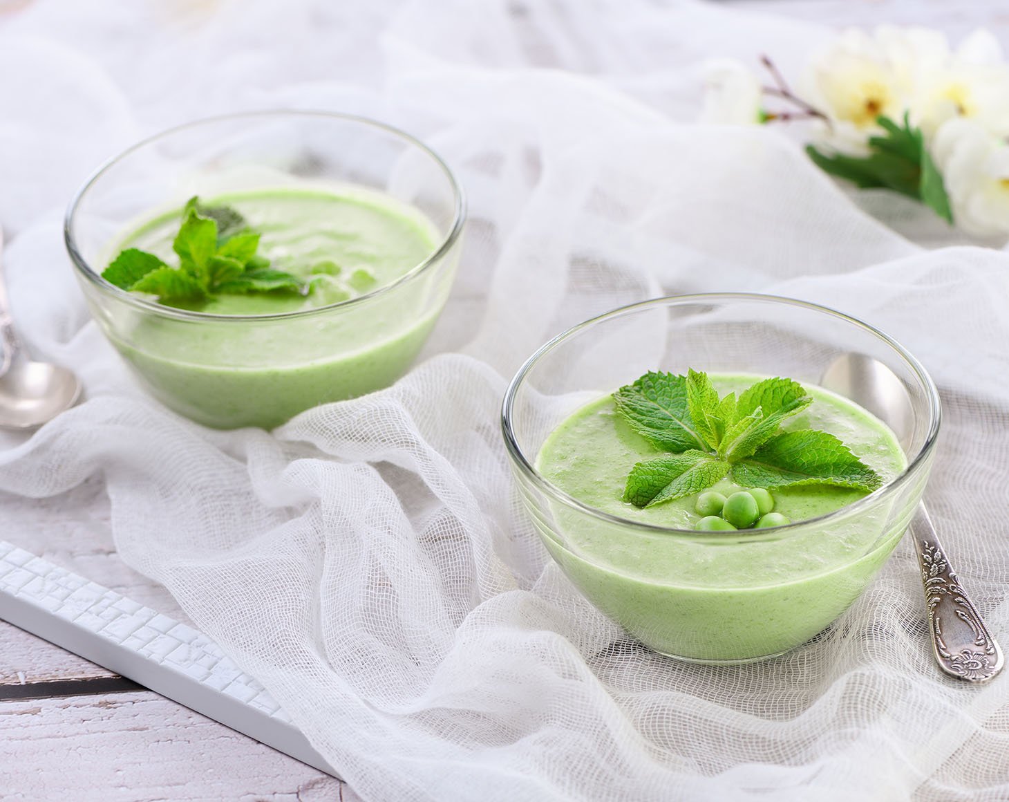 chilled-green-pea-soup-with-organic-barley-grass-powder
