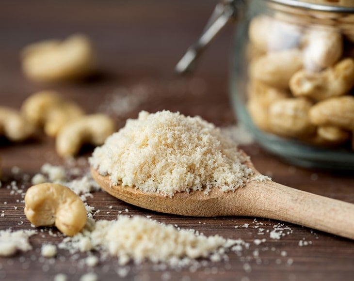 organic-cashew-flour-1-min