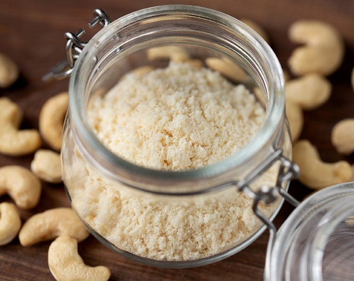organic-cashew-flour-min