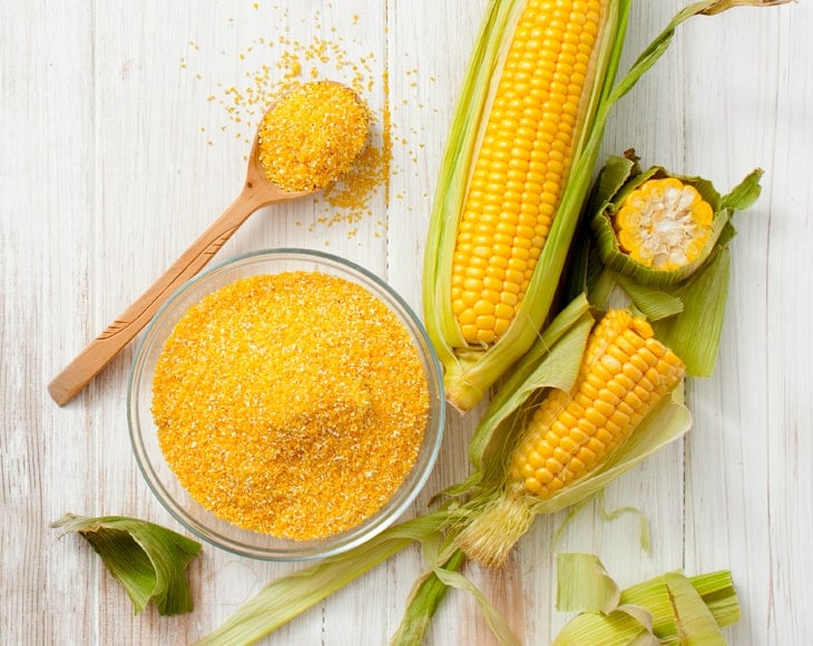 organic-polenta-and-raw-corn-min