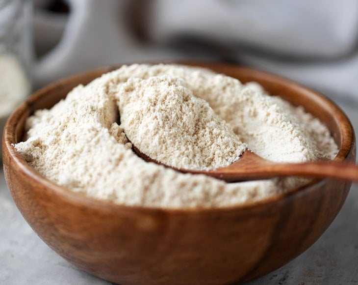 organic-whole-wheat-pastry-flour-min
