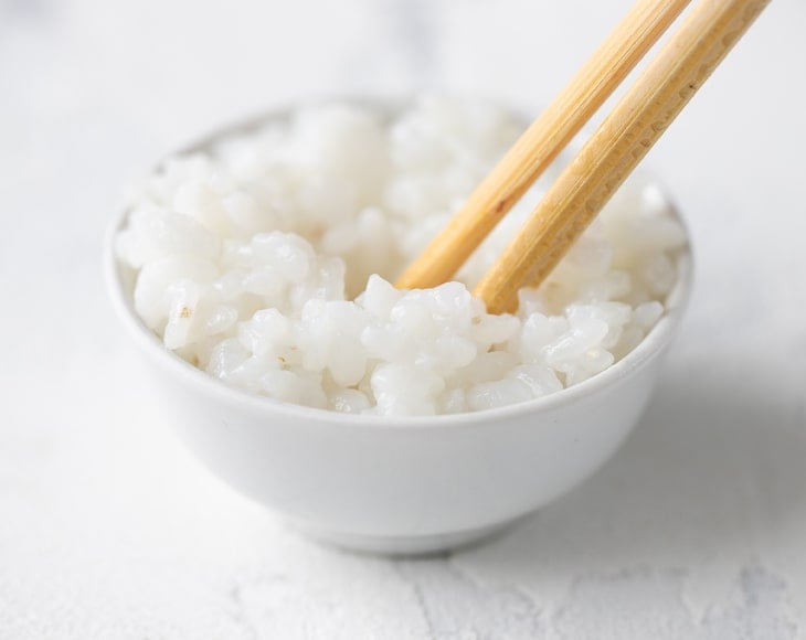 organic-short-grain-white-sushi-rice-2-min