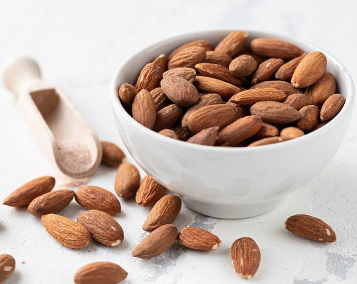 conventional-dry-roasted-california-almonds-with-himalayan-salt-2-min