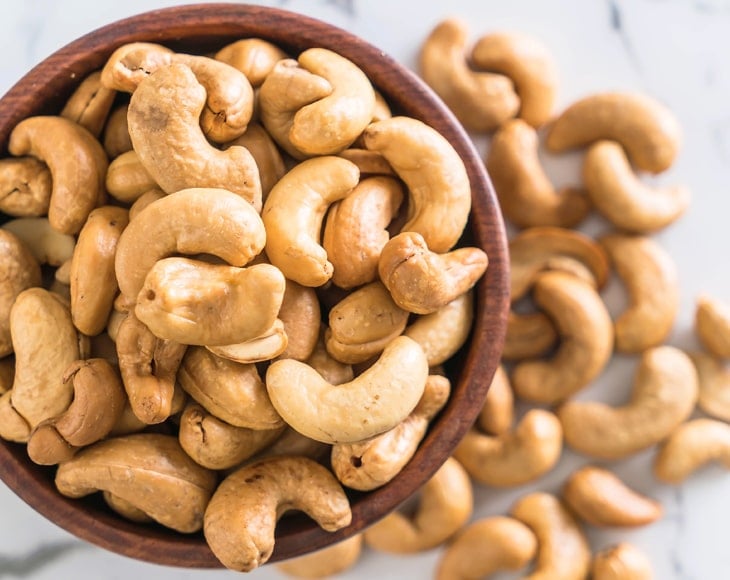 conventional-roasted-cashews-2-min