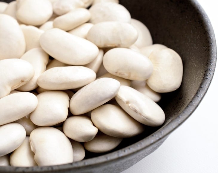 organic-large-white-kidney-beans-2-min