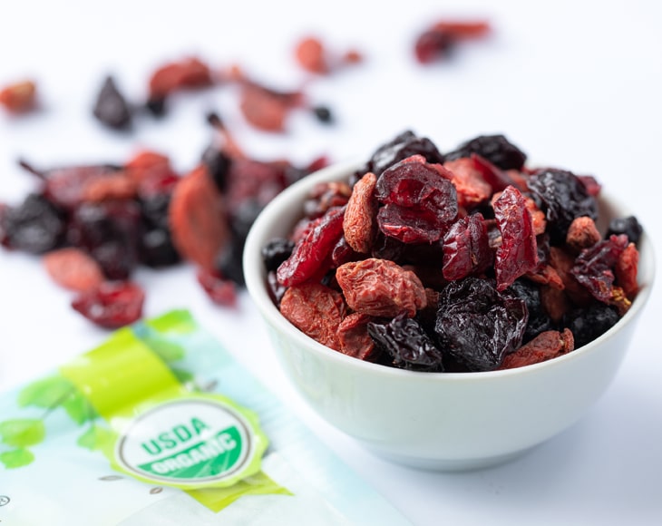 organic-yummy-mix-with-cranberries-blueberries-cherries-and-joji-berries-2-min