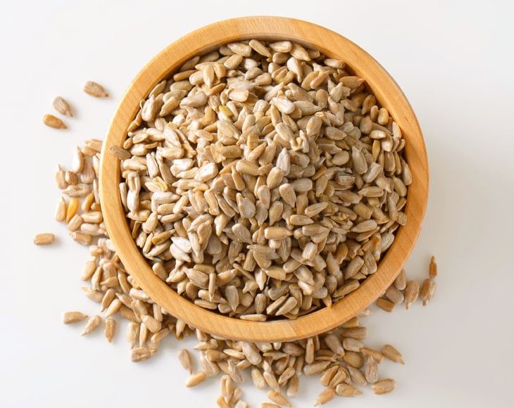 conventional-roasted-sunflower-seeds-2-min