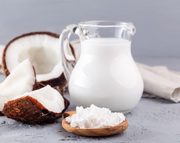 homemade-coconut-milk-from-organic-coconut-milk-powder-min