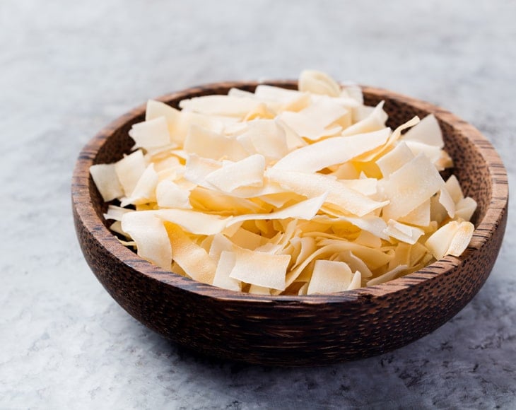 organic-large-toasted-coconut-chips-2-min