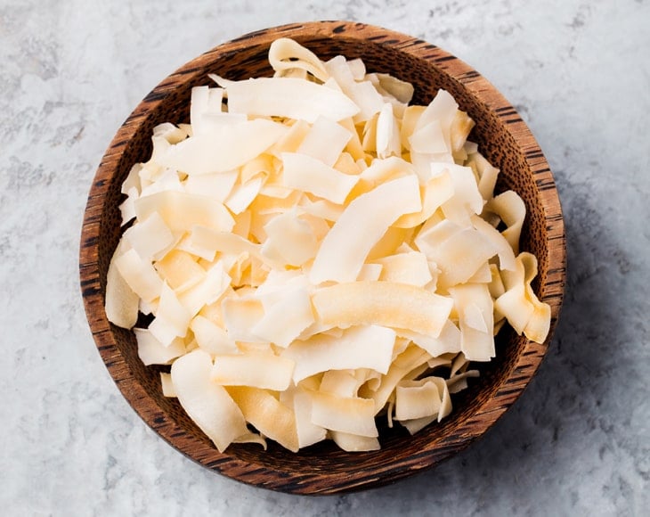 organic-large-toasted-coconut-chips-min